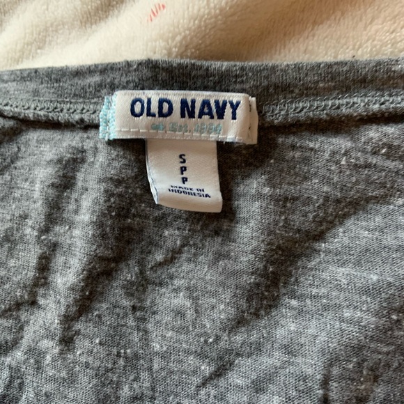 🔆Moving Sale 20% Off 🔆Henley Shirt - Picture 3 of 4